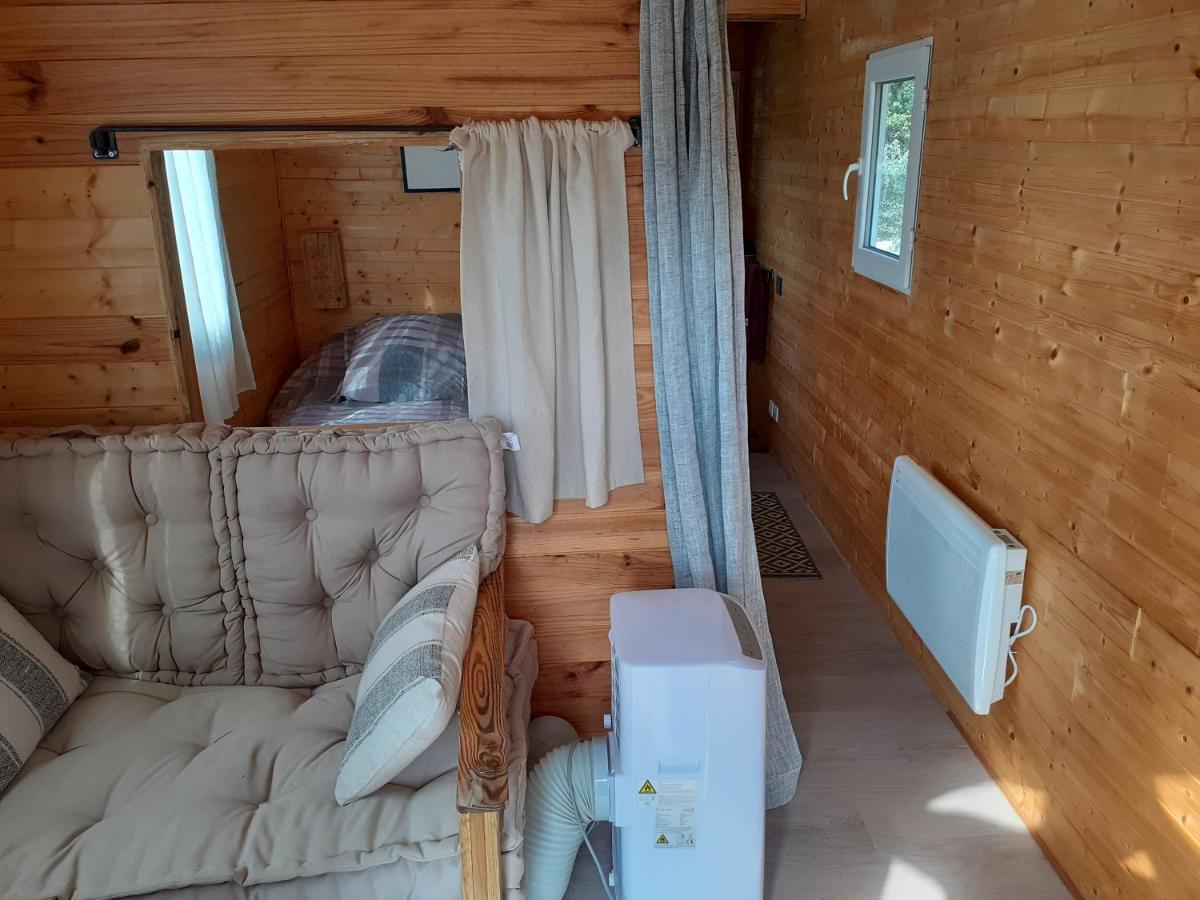 Hotel Roulotte Nîmes Zewnętrze zdjęcie